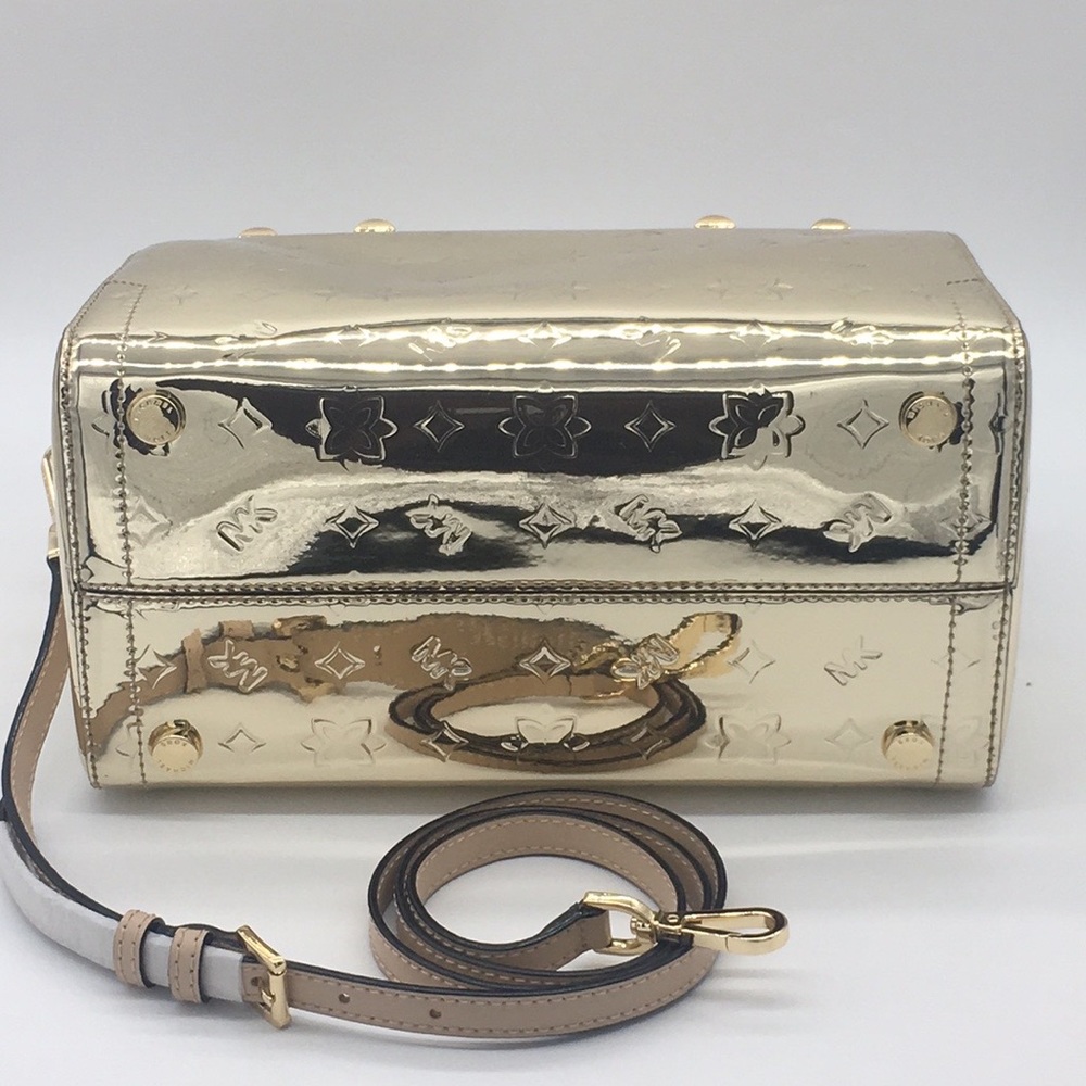 MICHAEL KORS KARA LG DUFFLE SATCHEL PALE GOLD - Picture 10 of 16